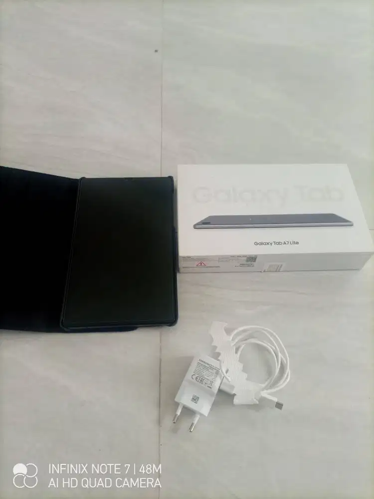 Jual Tablet Galaxy Samsung A7 Lite Kondisi Baru - Baru Buka Box