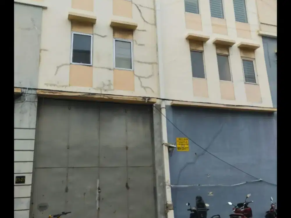 Dijual Cepat Gudang Sentral Industri Terpadu Elang Laut Uk.9x18