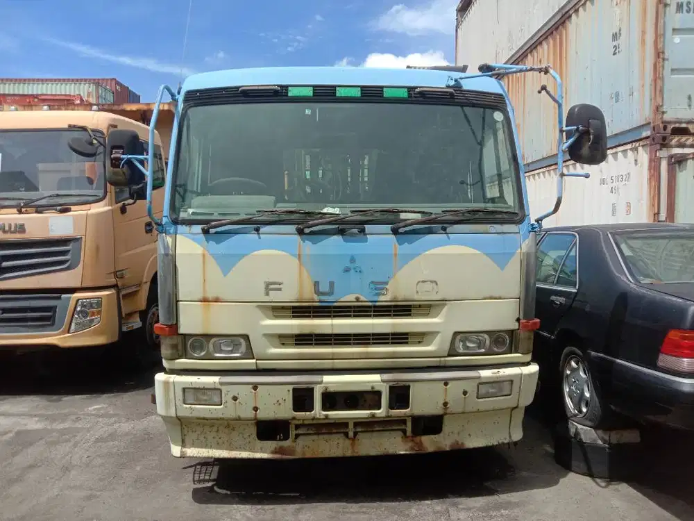 TRUCK CRANE, HEAD TRUCK, WIND VISOR, SPION MOBIL, SPAREPART