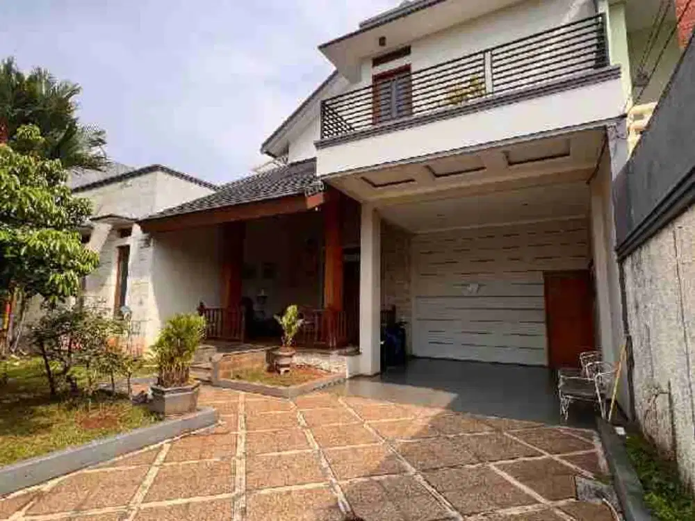 Dijual Rumah 2 lt di Pondok Labu lt 683 m2   lb 268 m2  ada 4+1 kt 2+1 km semi furniture, survei yuk, nego sampe deal!