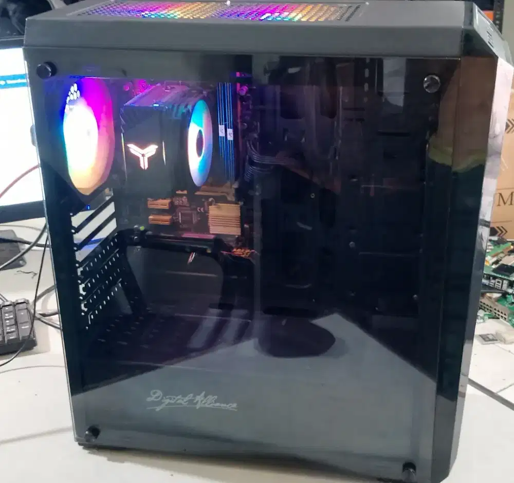 Komputer / PC full RGB i5 - 4460 ram 16 GB SSD 128gb VGA 1gb