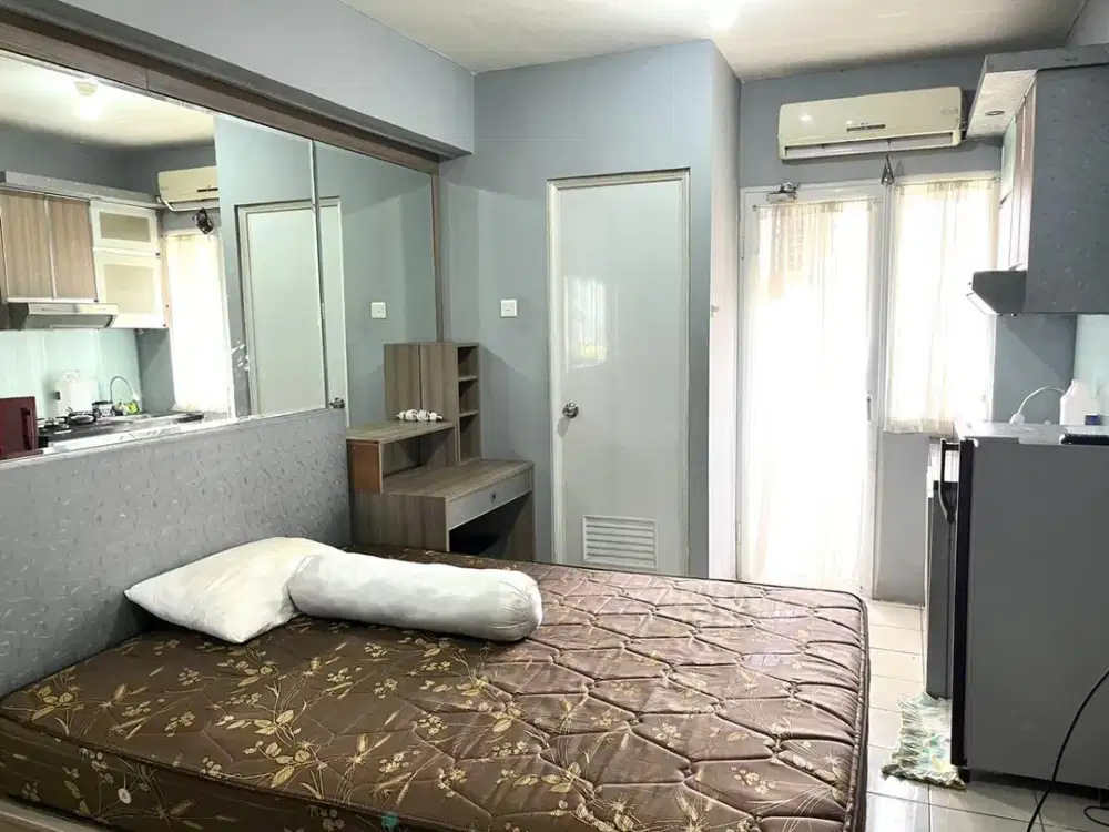 Green Pramuka City Studio Furnish Chrysant/Bougenville Bagus