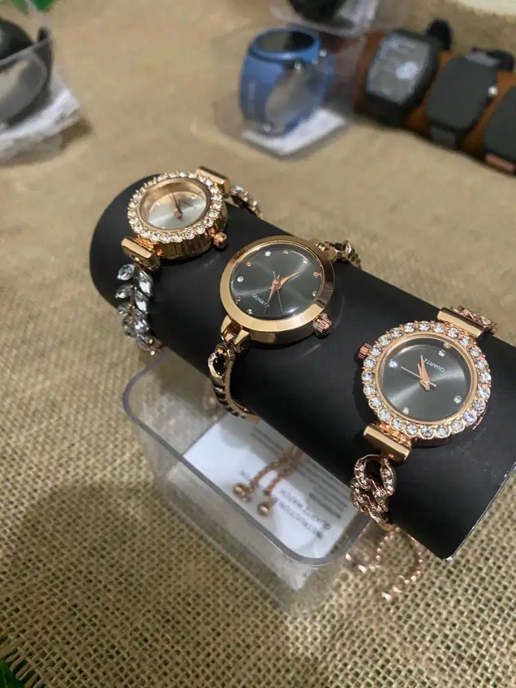 jam tangan serut elegant wanita