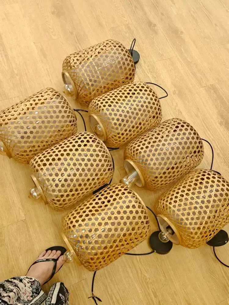 Lampion rotan set kabel dan lampu