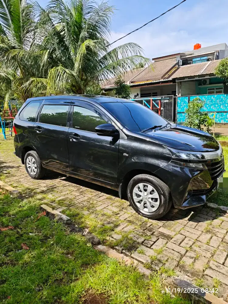 Toyota Avanza 1.3 E 2020 Manual (Hitam)