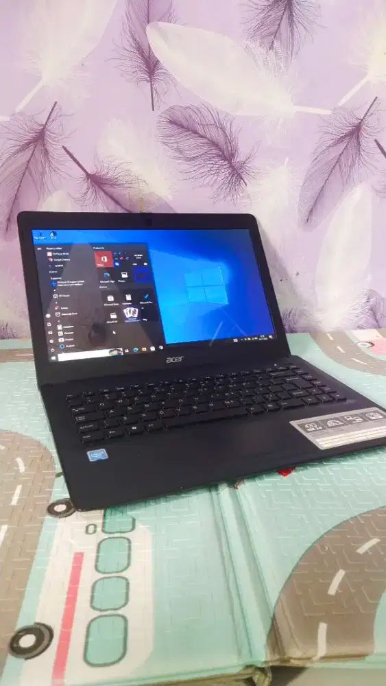 Laptop acer one Z1402