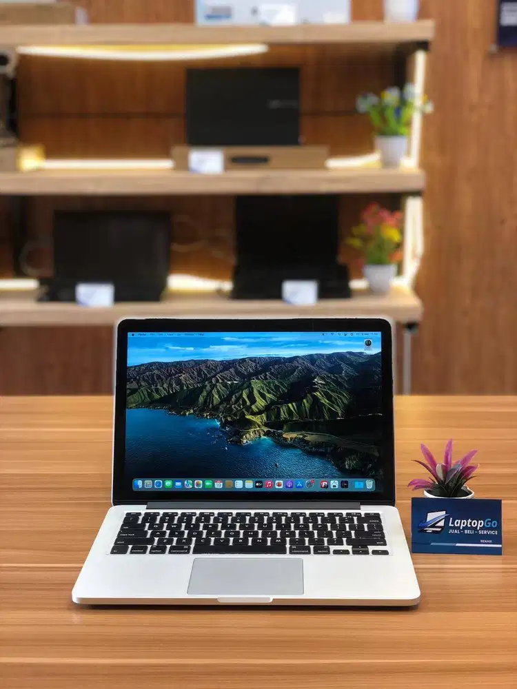 MACBOOK PRO I5 RAM 8/256 GB RETINA DISPLAY SECOND BEKAS