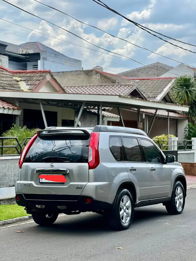 Nissan Xtrail 2012 NIK 2011 mulus sekali