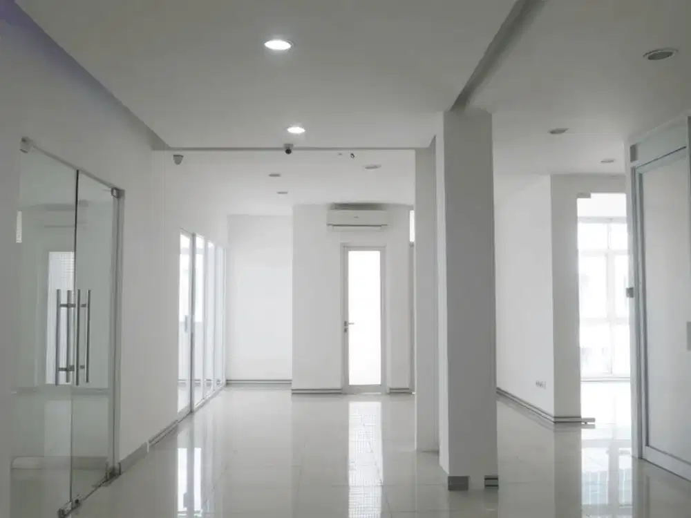 Ruko  Gandeng Di Kirana Boutique Office Siap Untuk Usaha