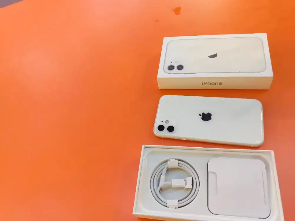 Iphone 11 128gb ke unikan masih baru
