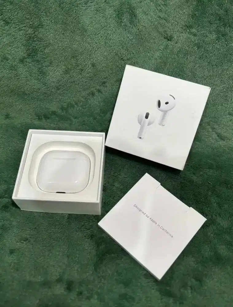 Airpods 4 ANC Bekas