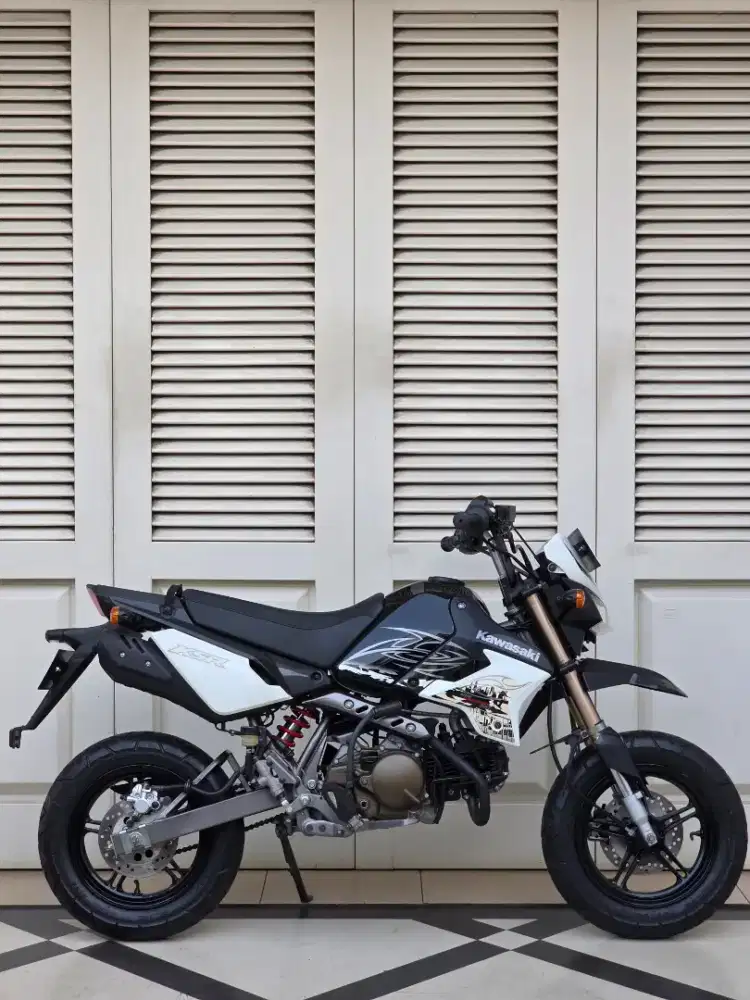 Kawasaki ksr 110 2011 km 1100 full original like new