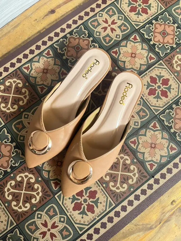 DI JUAL SEPATU FLADEO