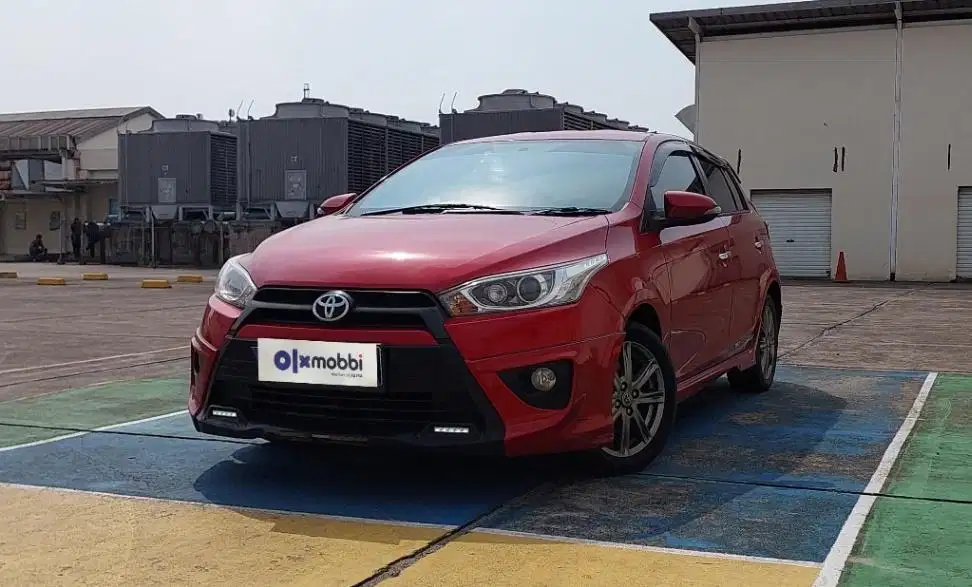 TDP 7,JT Toyota Yaris 1.5 S Bensin-MT Merah 2014