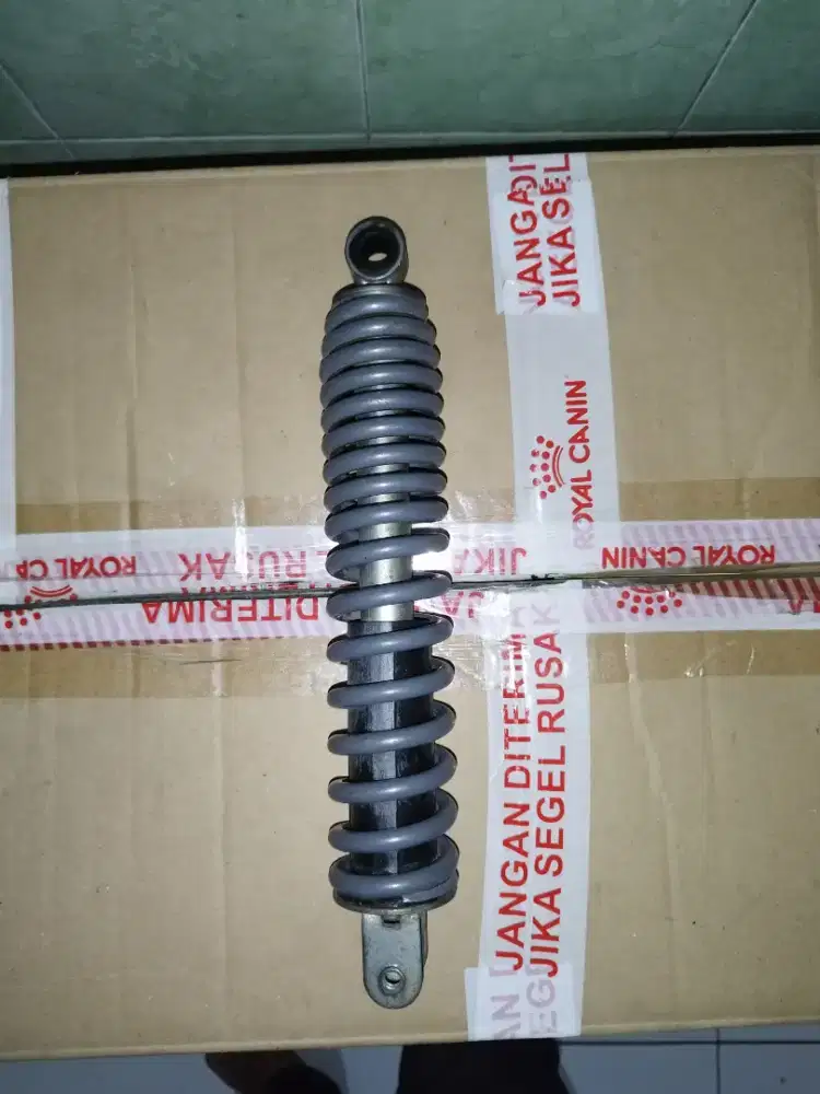 Shock belakang Suzuki nex 2 pnp beat,vario