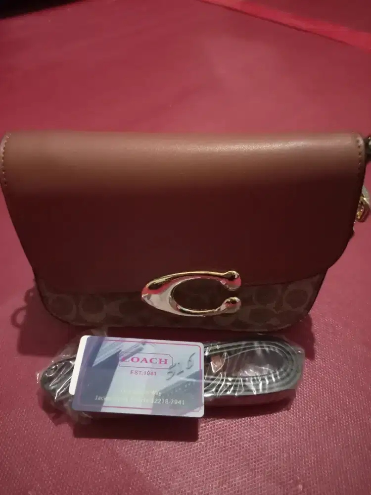 Di jual tas cewek merek coc ada box