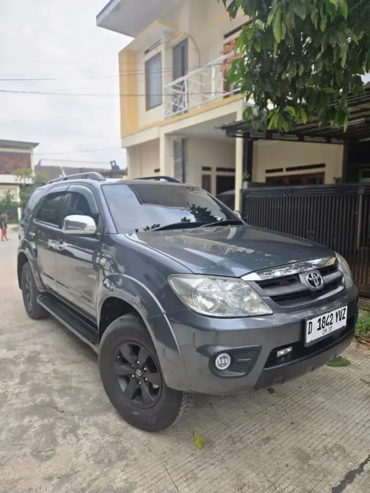 Fortuner si Kebo 2.7 G Matic 2006
Buandel nya minta ampun