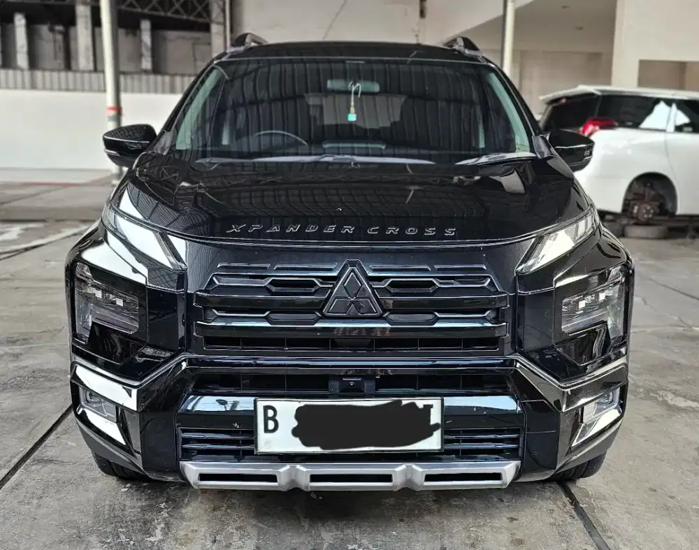Baru 23rban Km Mitsubishi Xpander Cross Premium AT 2022/ 2023 Gress