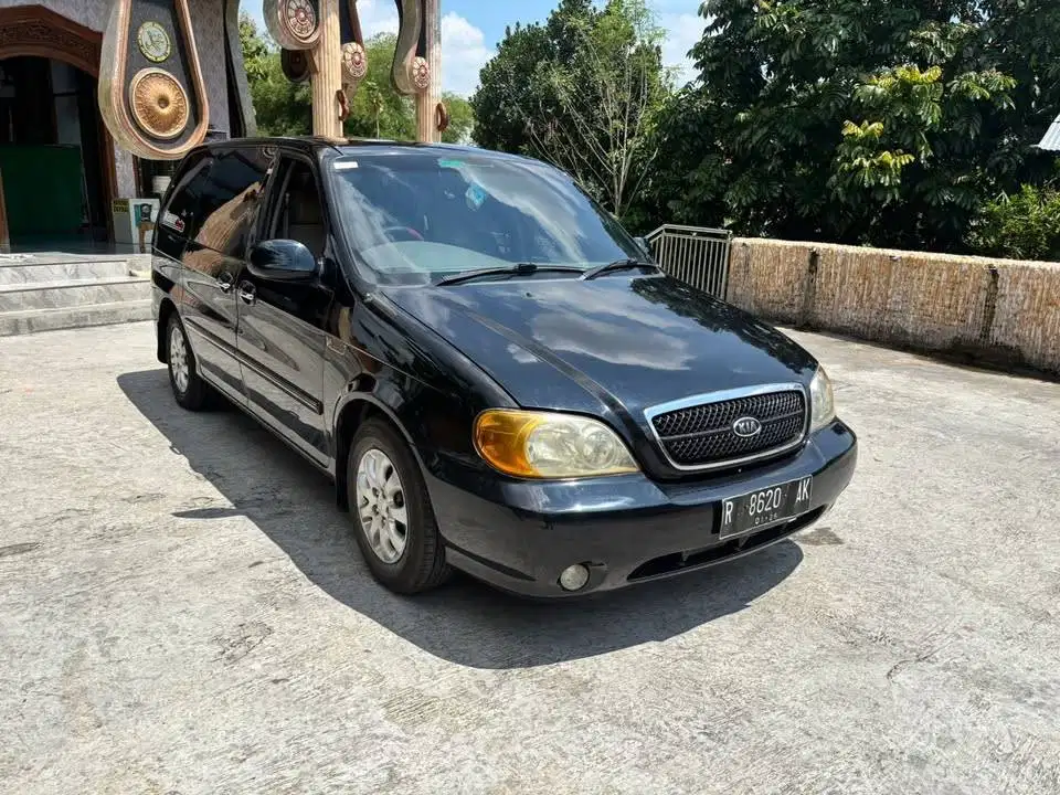 2005 KIA Sedona 2.5 Plat R off mujiono mobil bekas sekoto kediri jatim