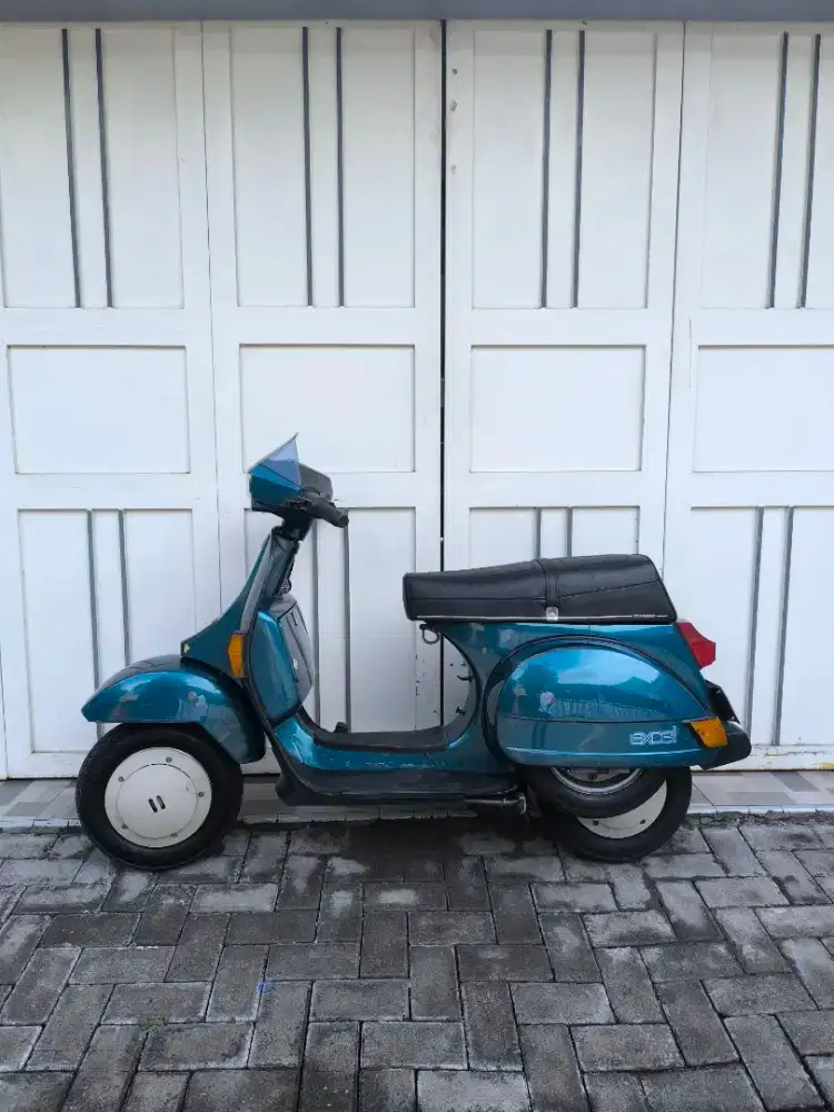 Di jual vespa excel original