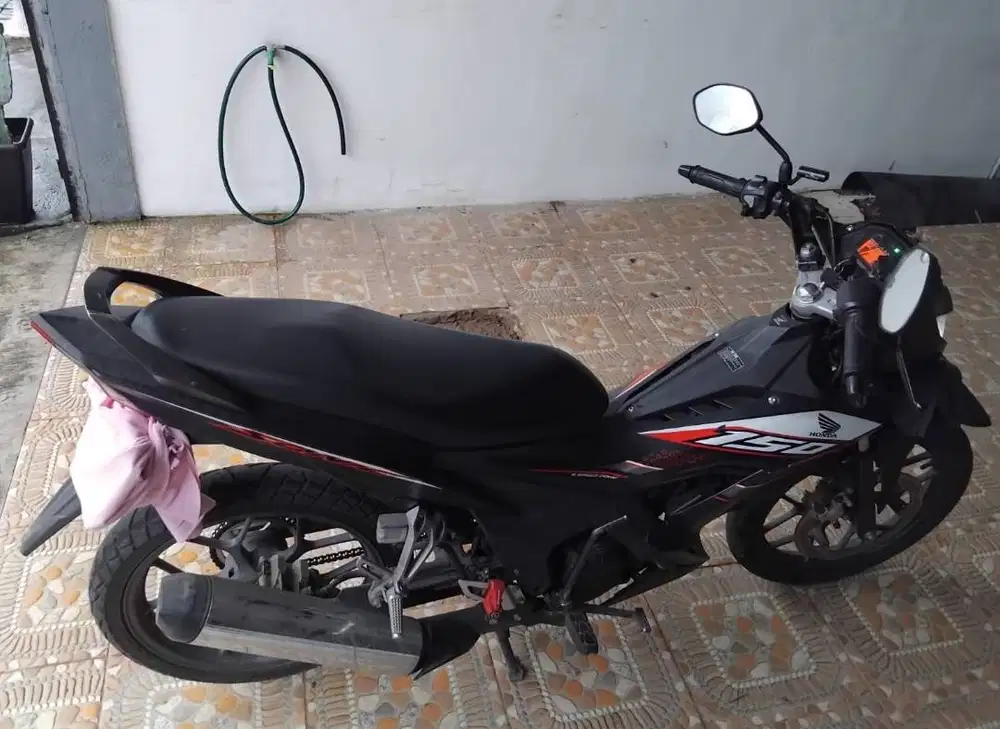 DIJUAL MOTOR HONDA SONIC 150 CC TAHUN 2022 SECOND