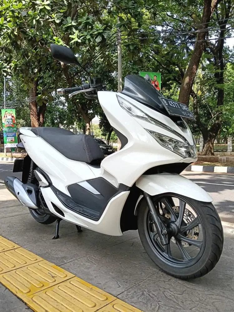 DP MINIM 1.500 CASH KREDIT HONDA PCX 150 CBS ISS THN 2020 PAJAK IDUP