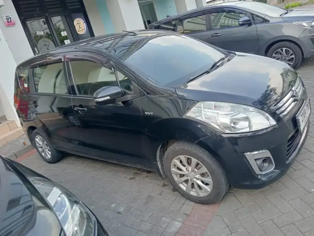 Ertiga gx 2014 automatic hitam low km