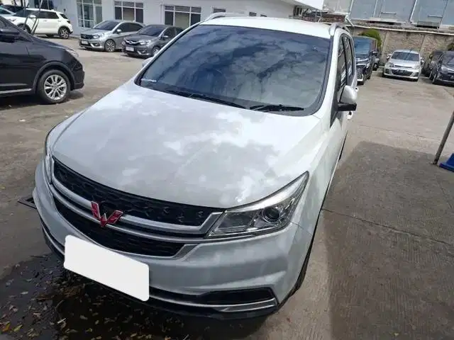 DP Rendah  9JT Wuling Cortez 1.5 S Bensin-MT 2021 Putih