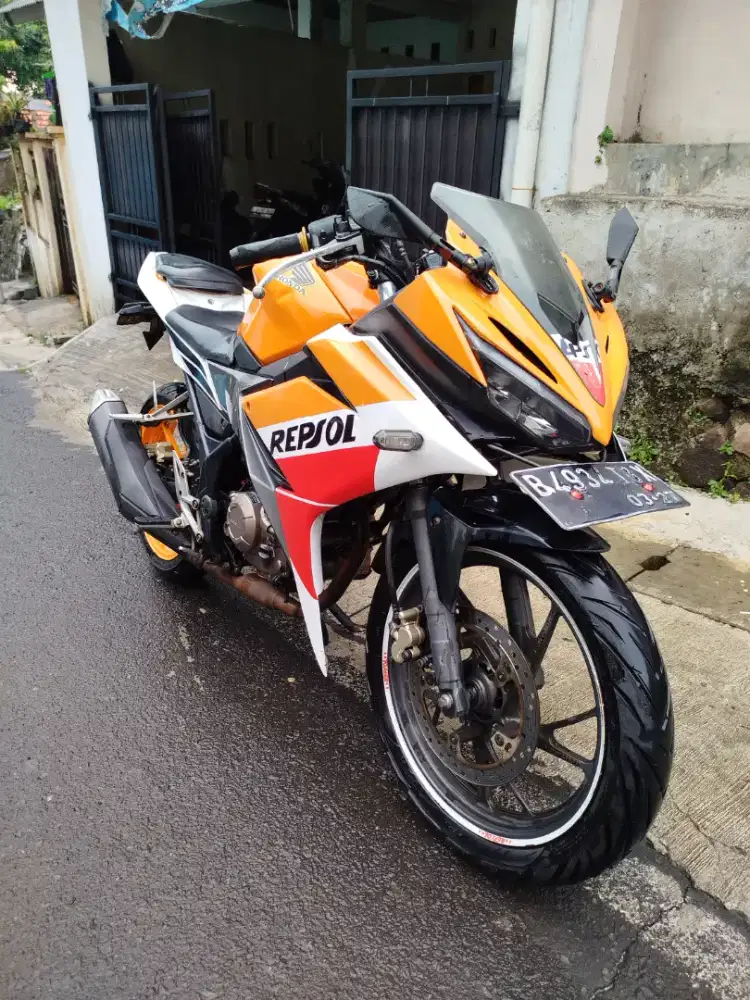 Honda CBR 150 2016