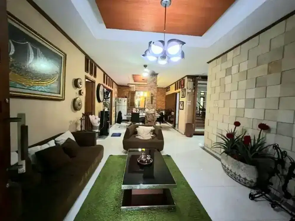 Dijual Rumah 2 Lantai Siap Huni Posisi Hook Daerah Pesanggrahan