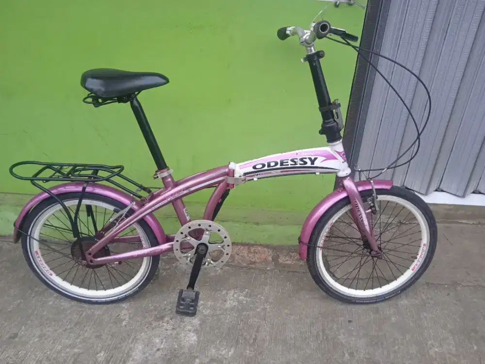 Sepeda lipat Odessy 20