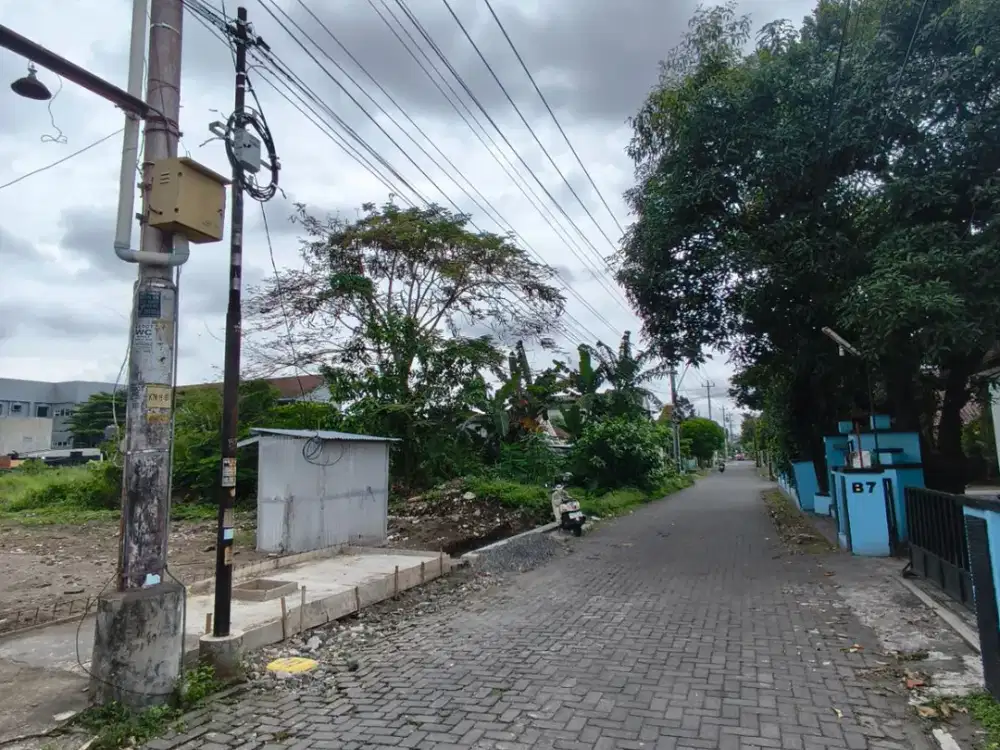 JUAL TANAH KAVLING LUAS 100AN AREA SAWITSARI JOGJA