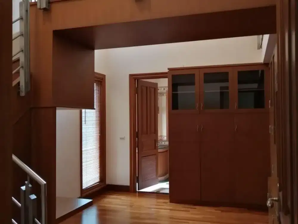 Dijual Rumah Mewah 2 Lantai Pondok Indah, Kebayoran Lama