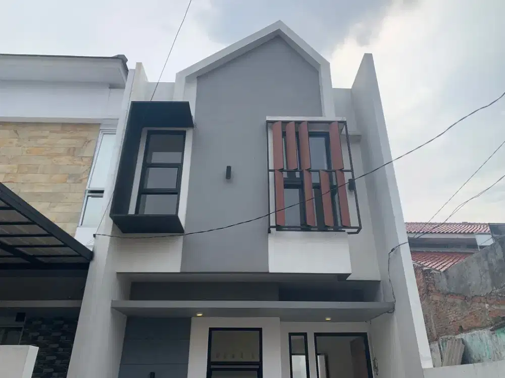 Rumah 2 Lantai 8 Menit ke RS Mitra Keluarga Jatiasih Siap Huni J-35044