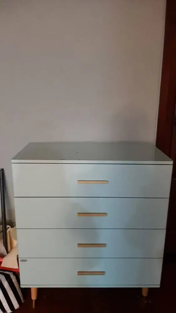 Rak Pakaian 4 Laci / Vox Lounge Chest of Drawers