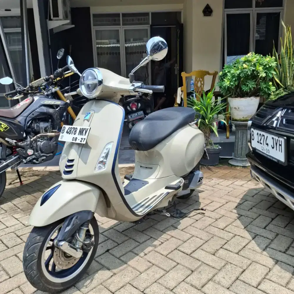 Vespa Primavera 150 iget ABS 2022 Full Set Beli Dari Baru Murah