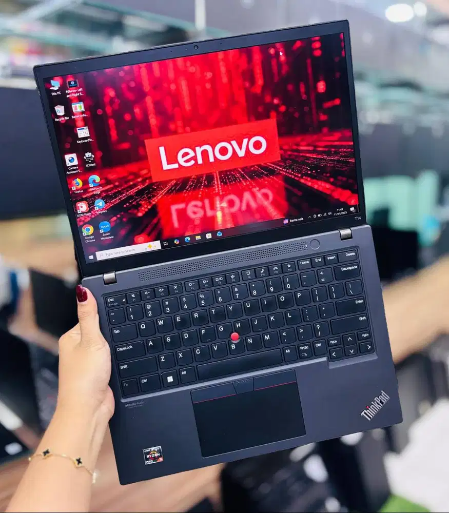 Laptop Lenovo Thinkpad T14  Proc Amd Ryzen 5 pro 6650U DL-DC