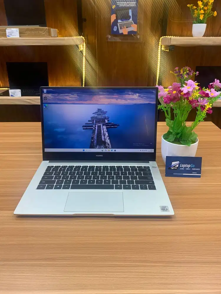 LAPTOP HUAWEI CORE I5 RAM 8/512GB INTEL UHD GRAPHIC SECOND BEKAS