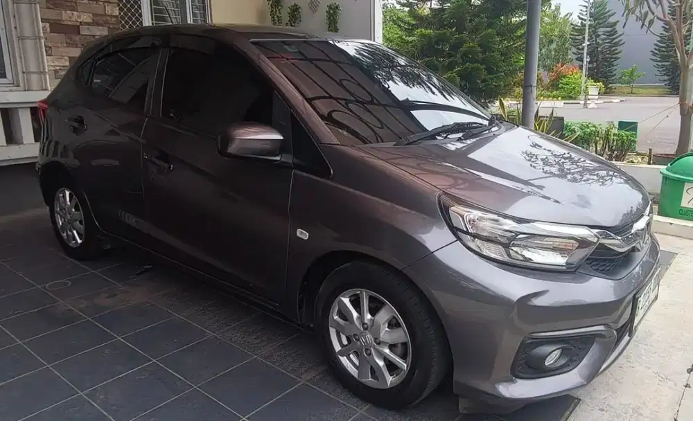 BRIO SATYA 1.2 E CVT KONDISI BAGUS