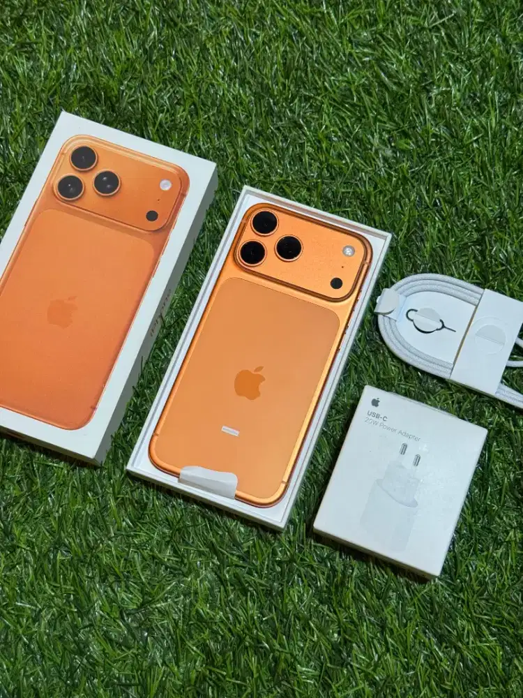 Iphone 17 pro max 256gb baru seminggu ibox