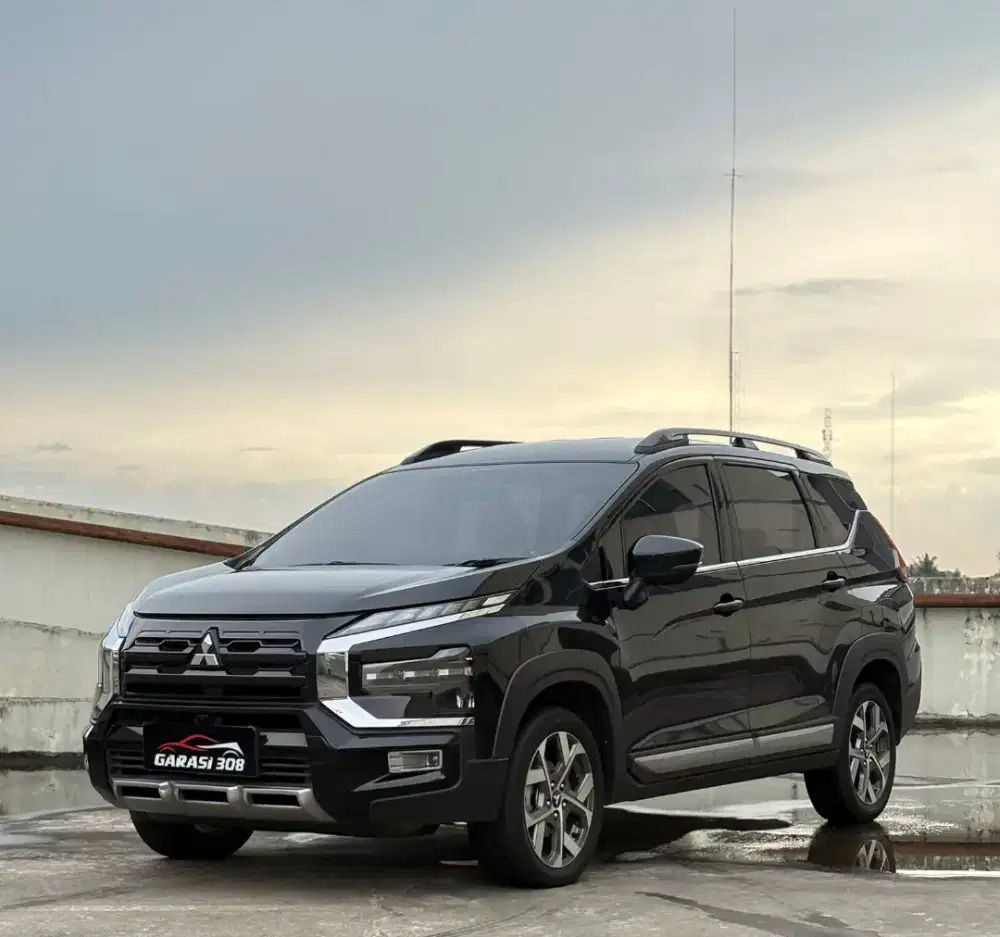 Mitsubishi Xpander Cross Premium 1.5L AT Facelift Tahun 2023 KM 46rb
