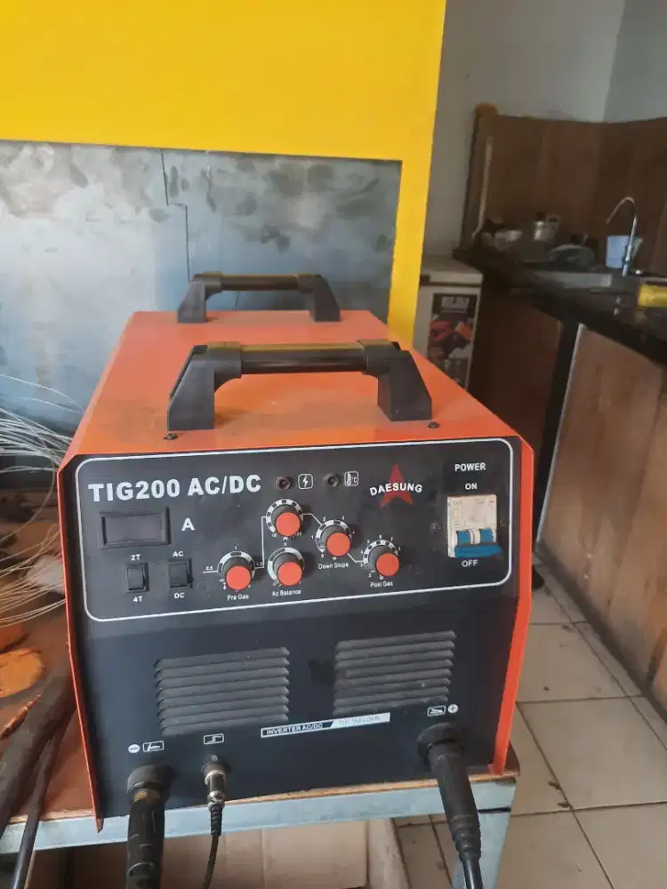 Mesin las tig200 ACDC