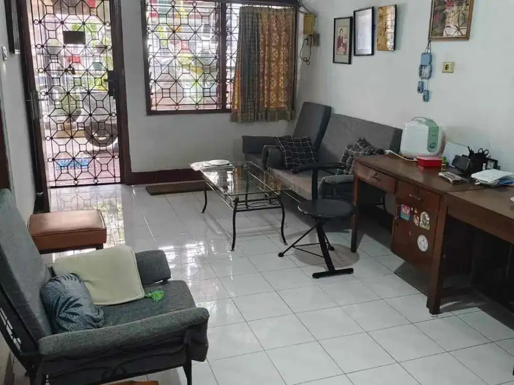 Jual Rumah Standar Siap Huni dengan luas tanah 6 x 17  di Kelapa Molek