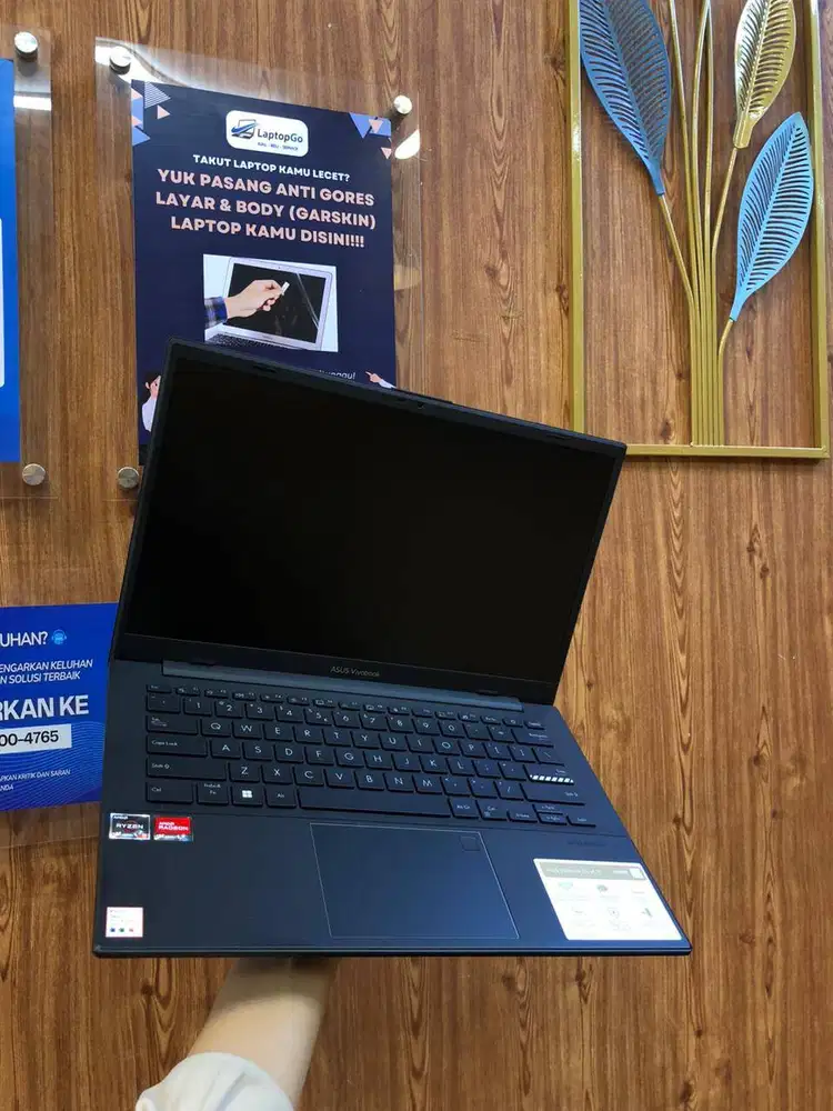 ASUS VIVOBOOK RYZEN 3 RAM 8/512GBAMD RADEON GRAPHIC SECOND BEKAS