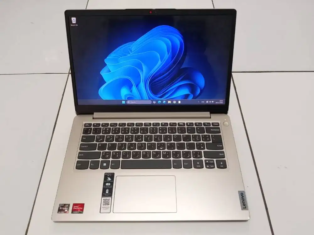 Lenovo Ideapad 1 14AMN7 AMD RYZEN 3 7320U 512GB SSD RAM 8GB 14FHD