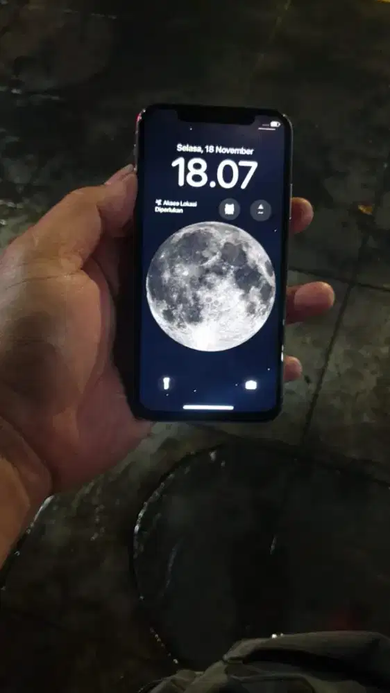 Apple iphone xs internal 64 gb only wifi