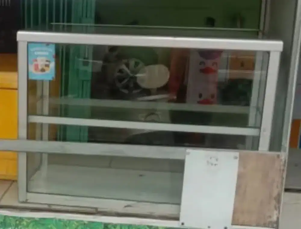 Etalase nasi nominus