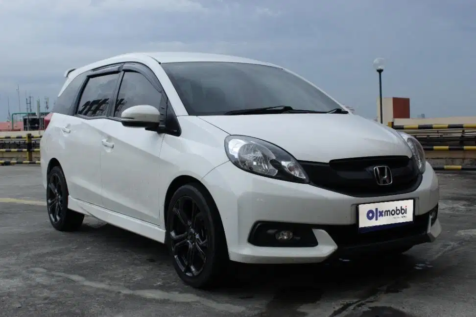 TDP 6,JT Honda Mobilio 1.5 E Bensin-AT Putih 2016