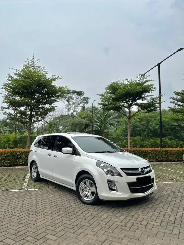 Mazda 8 cbu Sunroof Pajak on 7seater