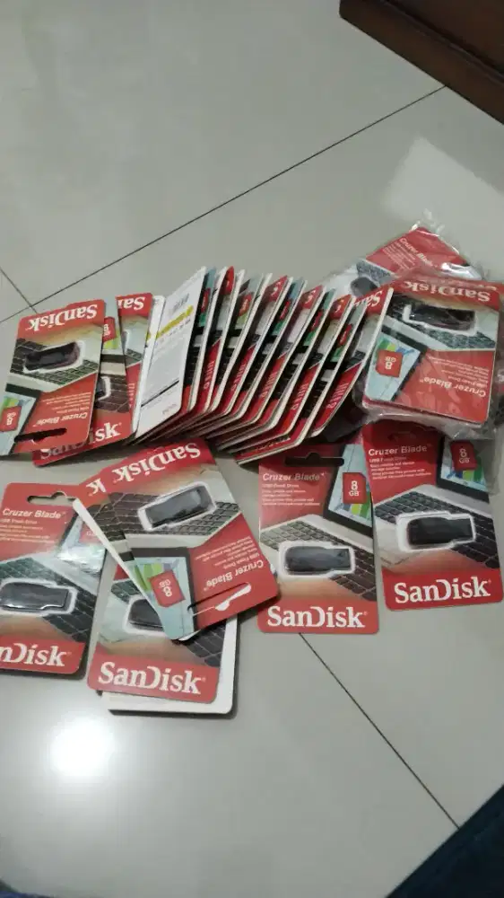 Cruzer Blide USB Flash Drive 8 Gb